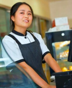 5 Reasons Your Teen Should Get a Job