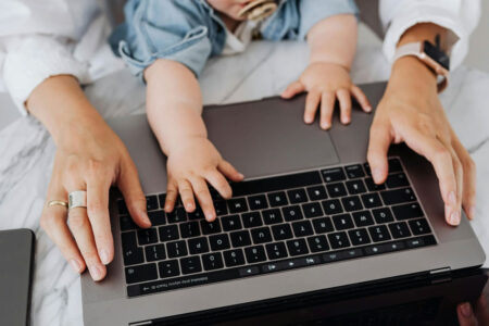 Mompreneur Ideas That Won't Steal Precious Family Time