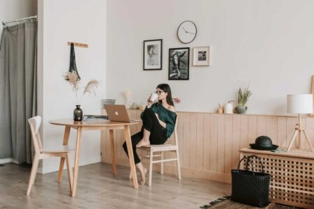 Simple Steps to Improve Your Posture at Home and Work