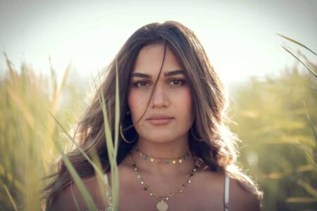 Embrace the ‘less is more’ makeup mantra